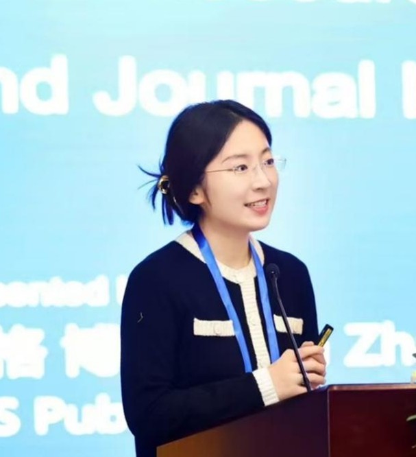 Dr Erika ZHANG